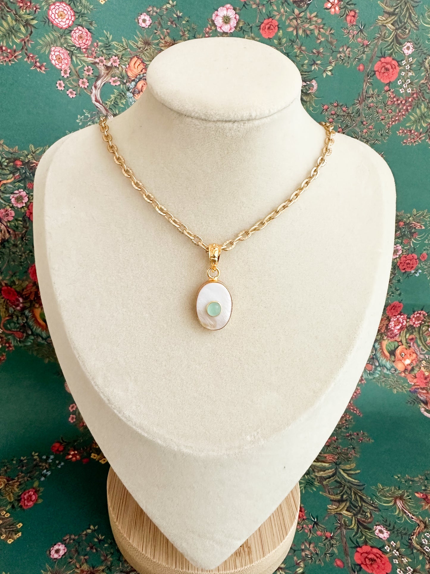 Kelli Necklace