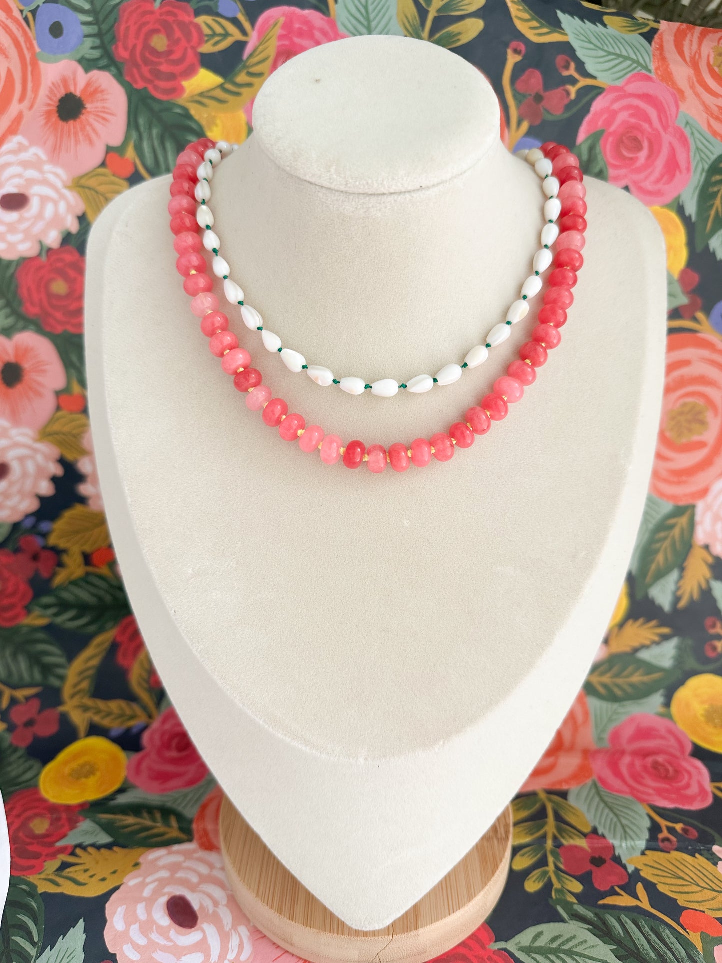 Orchid-Pink Jade Necklace