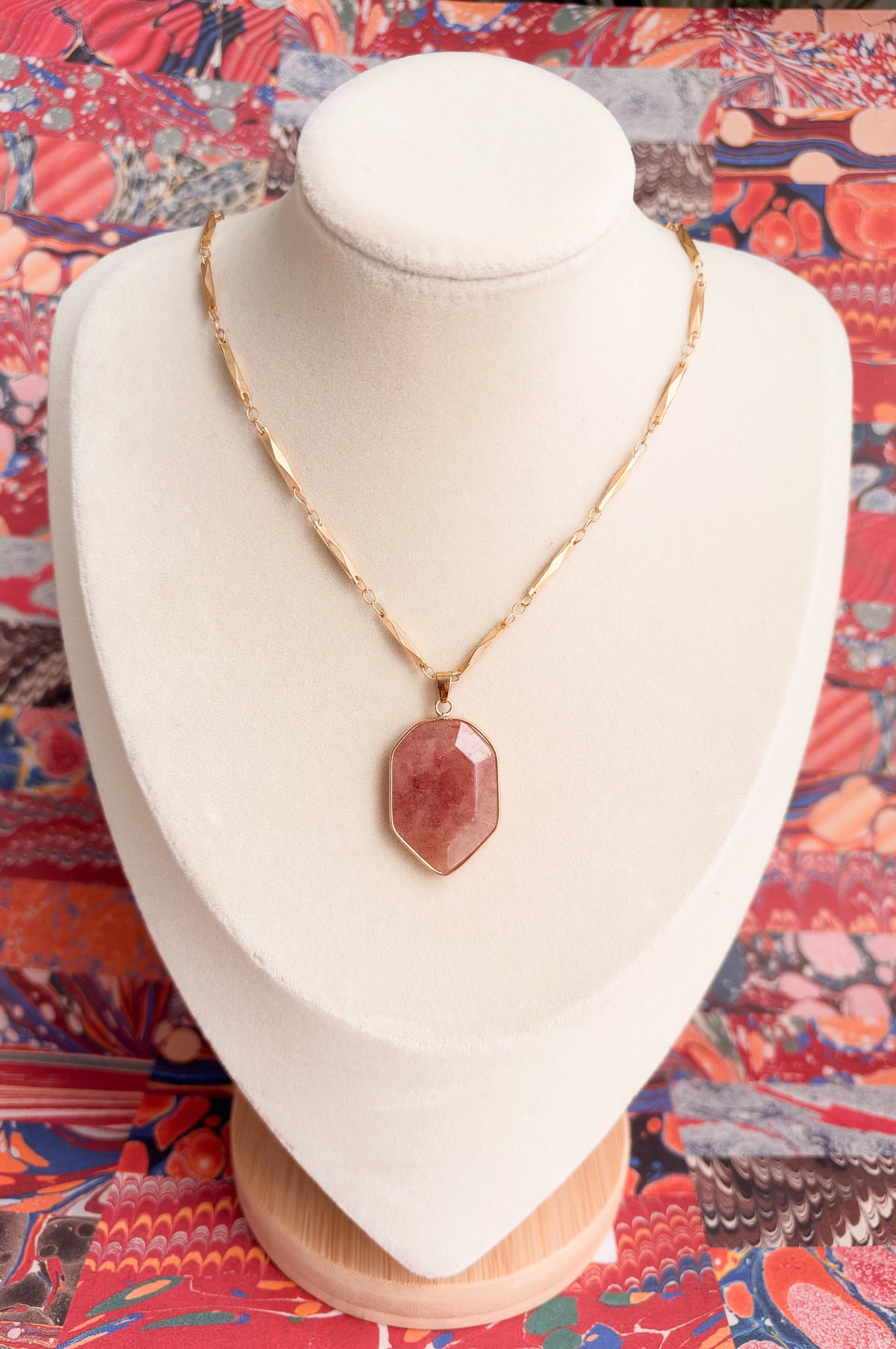 Greta-Necklace with Gemstone Pendant