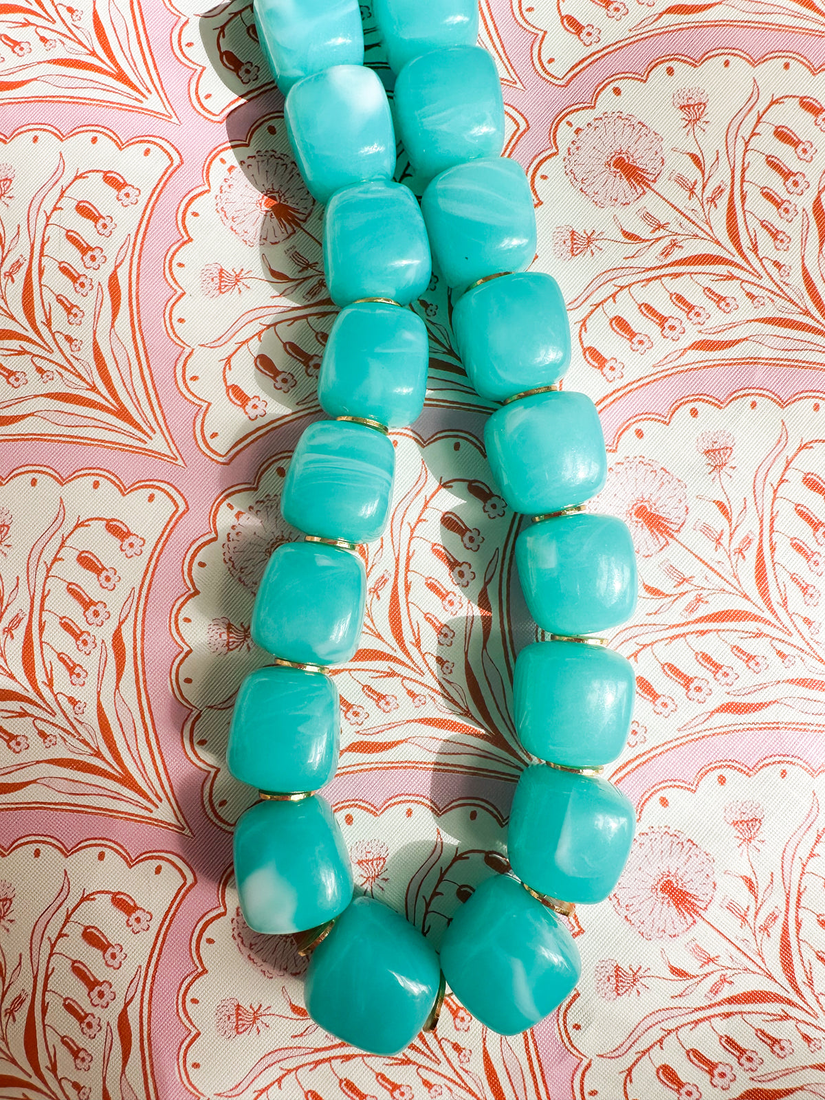 Birdie-Aqua Resin Beaded Necklace